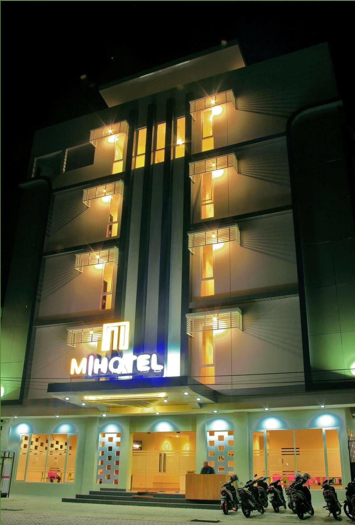 M Hotel Mataram Exteriör bild